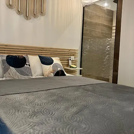 Vue Luxury Au Coeur De Vecchio * بورتو فيكشْيو